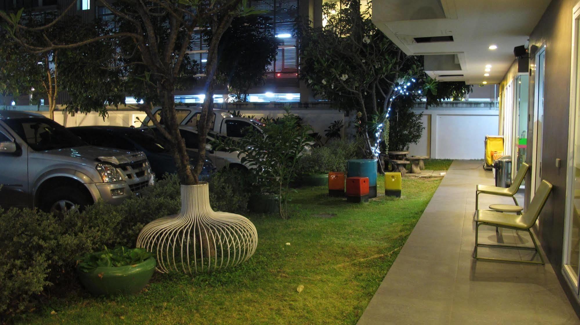 U431 Chaengwattana Hotell Nonthaburi Eksteriør bilde